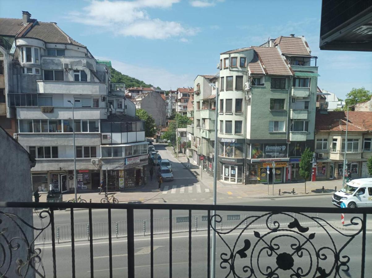 Studio Apartament 6 - Vasil Aprilov Plovdiv Exterior foto
